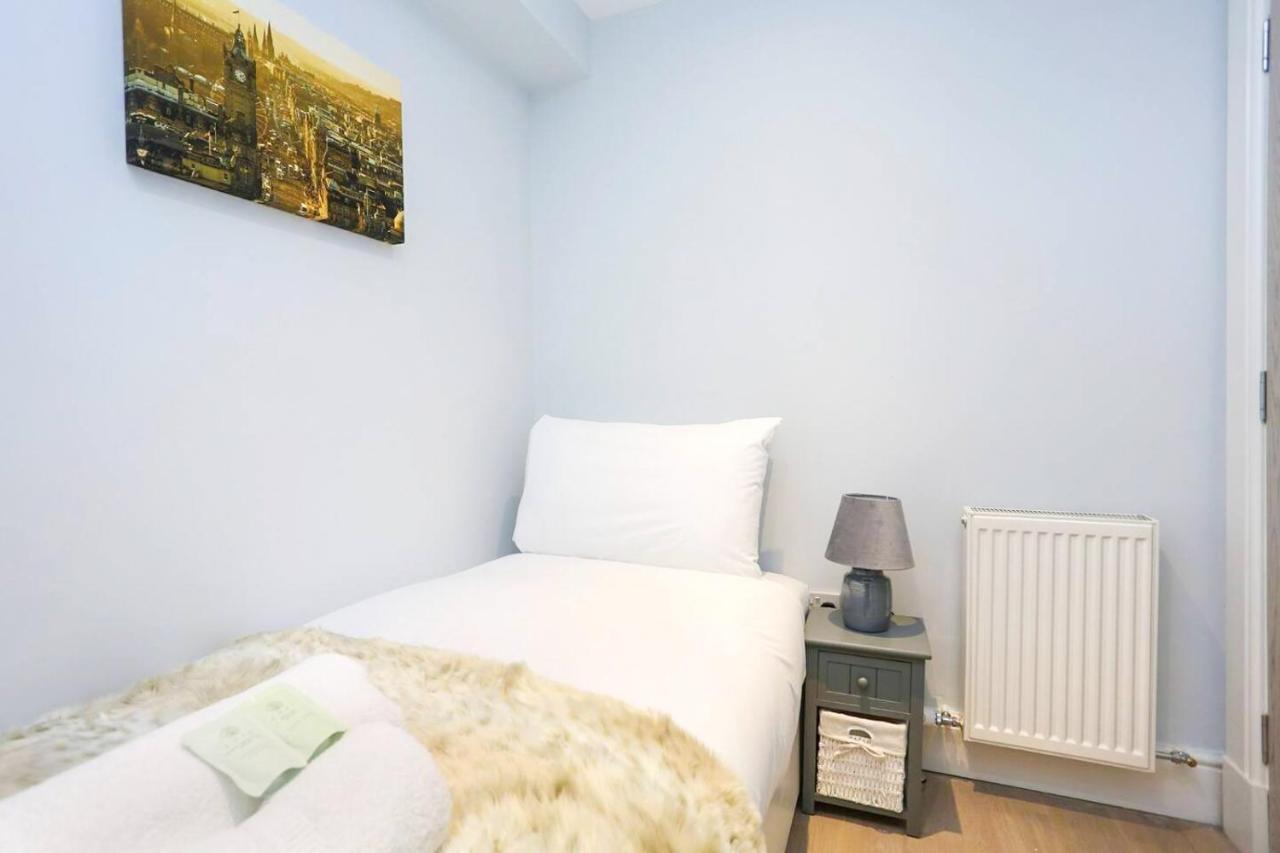 Modern 3 Bedroom Apartment, West End Эдинбург Экстерьер фото
